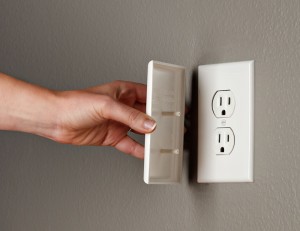 coverplug-install-sequence-outlet-cover